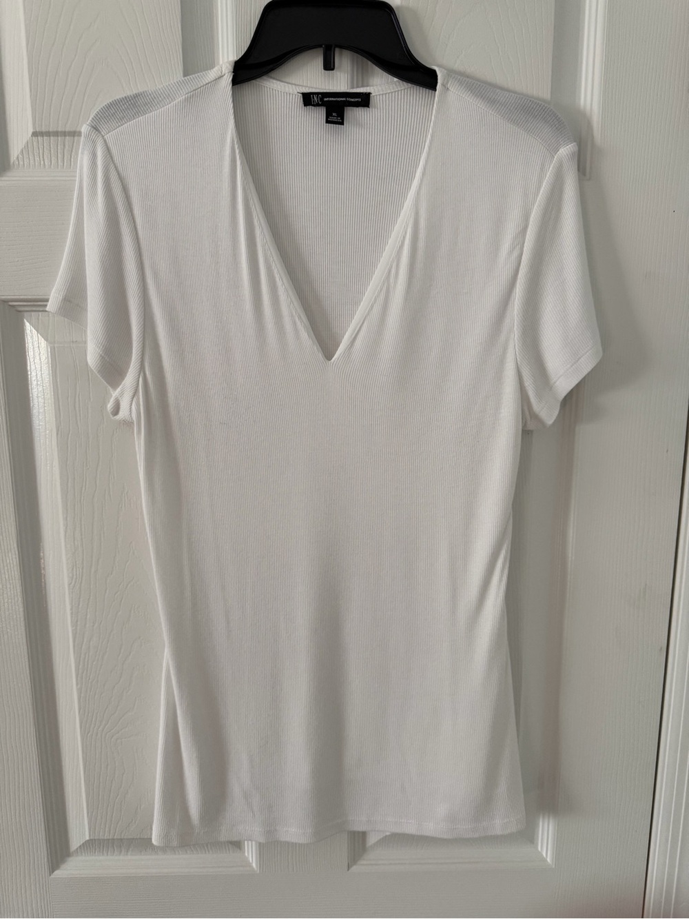 INC International Concepts White Short Sleeve V-Neck Tee